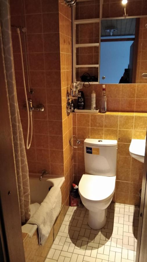 Bames Badurach Metzingen Stuttgart Apartment Бад Урах Екстериор снимка
